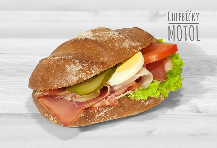 Bulka s pršutem