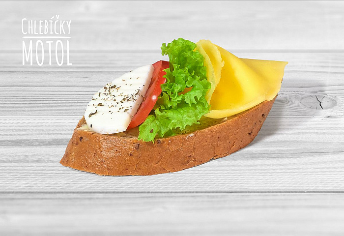 Chlebíček sýrový s mozzarellou graham