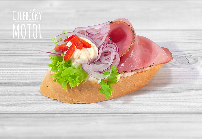 Chlebíček s roastbeefem